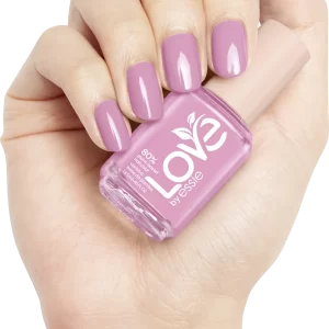 LOVE BY ESSIE Nagellack 160 CAREFREE BUT CARING 13