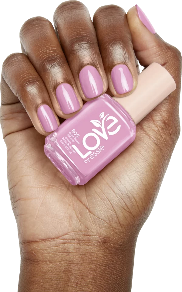 LOVE BY ESSIE Nagellack 160 CAREFREE BUT CARING 7
