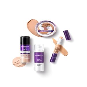 COVERGIRL Simply Ageless 3-in-1 Liquid Foundation - Creamy Natural 220 24