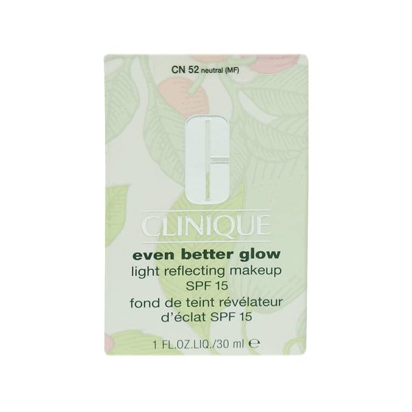 Clinique Even Better Glow Light Reflecting Makeup SPF 15 Foundation CN 52 Neutral, 30 ml 2