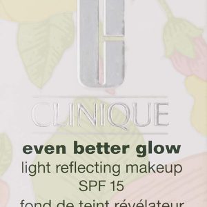 Clinique Even Better Glow Light Reflecting Makeup SPF 15 Foundation CN 52 Neutral, 30 ml 14