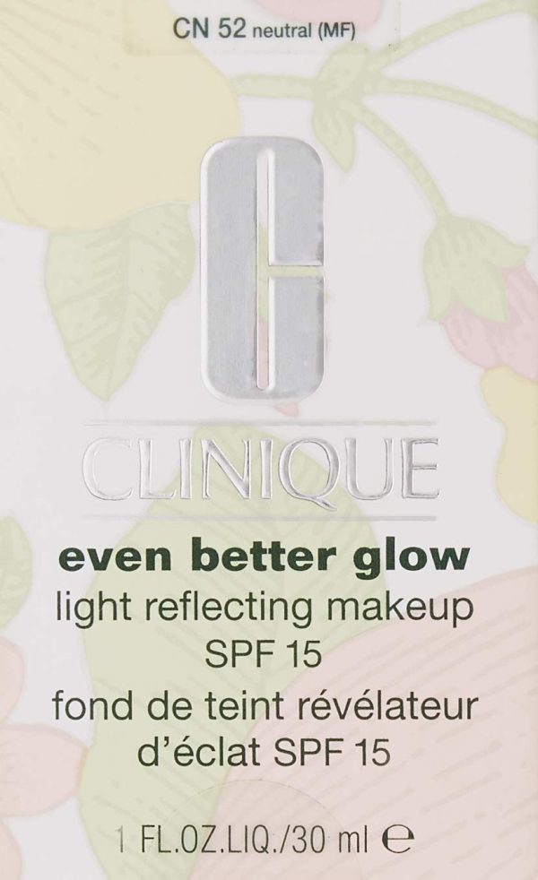 Clinique Even Better Glow Light Reflecting Makeup SPF 15 Foundation CN 52 Neutral, 30 ml 4
