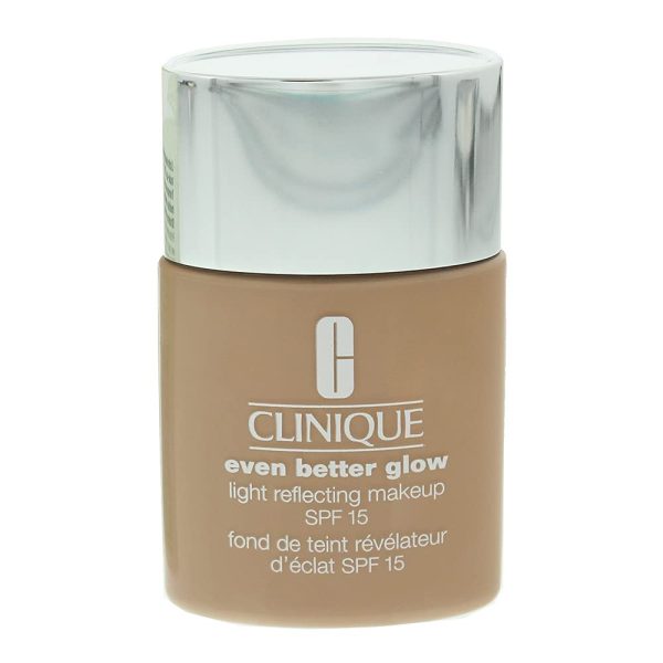 Clinique Even Better Glow Light Reflecting Makeup SPF 15 Foundation CN 52 Neutral, 30 ml 8